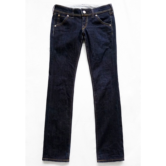 Uniqlo Denim - UNIQLO Slim Fit Straight Leg Low Rise Denim Size 0 (28 x 32)